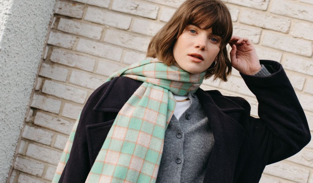 Five Ways to Style Your Scarf