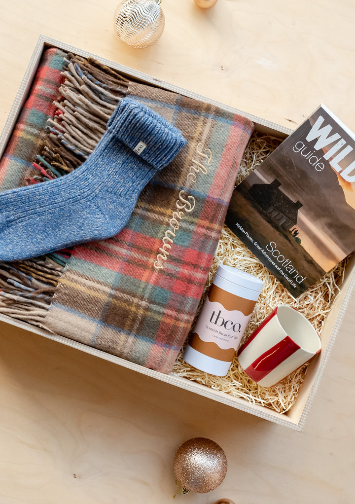 Stellen Sie Ihre eigene Tartan-Geschenkbox zusammen