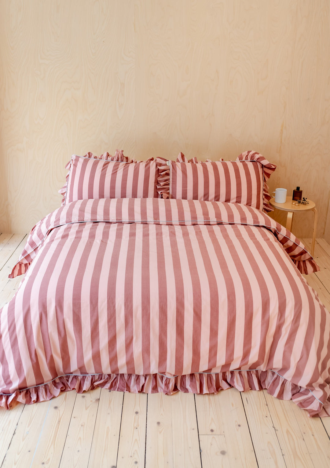 Sample Sale Cotton Duvet Cover in Pink & Red Stripe