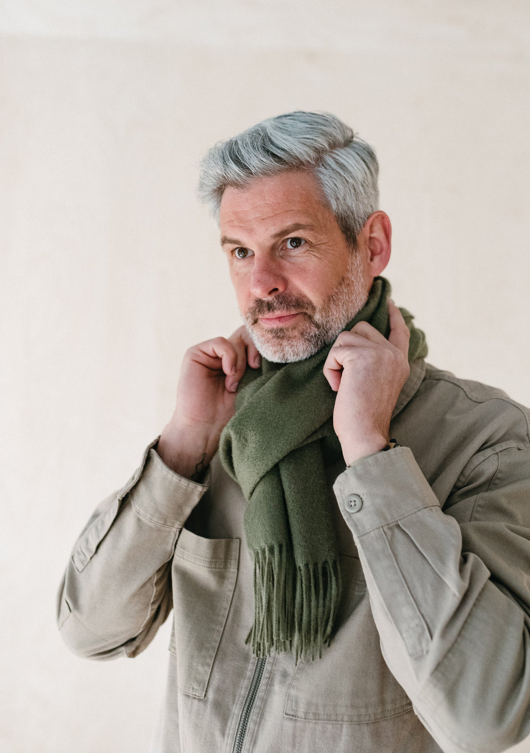 Men's Lambswool Scarf in Olive