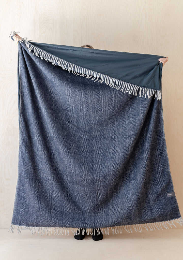 Sample Sale Recycled Wool Picnic Blanket in Navy Herringbone