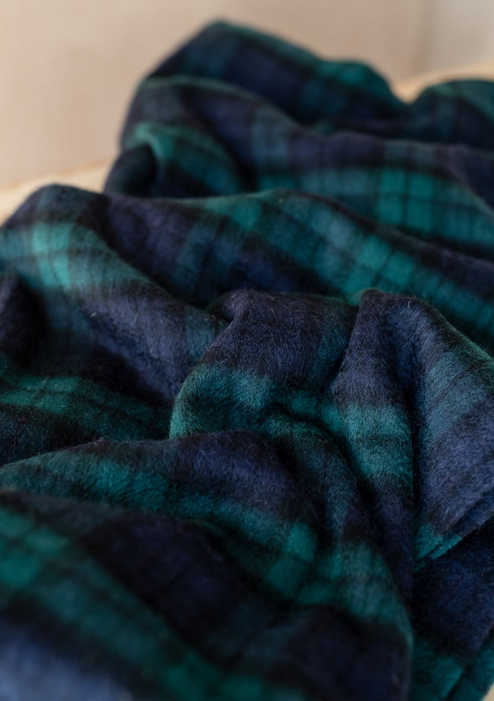 Cashmere Scarf in Black Watch Tartan