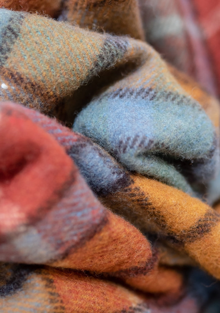 Petite couverture pour animaux de compagnie en laine recyclée en tartan antique Buchanan