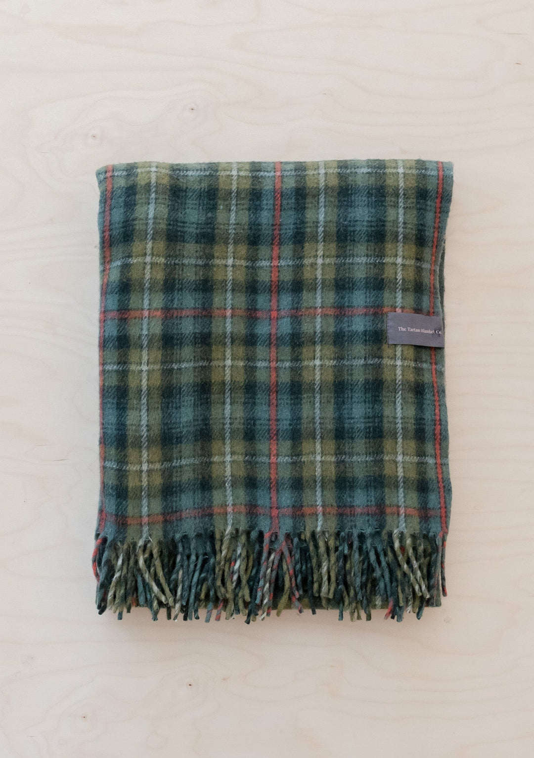 Decke aus recycelter Wolle in Mackenzie Weathered Tartan