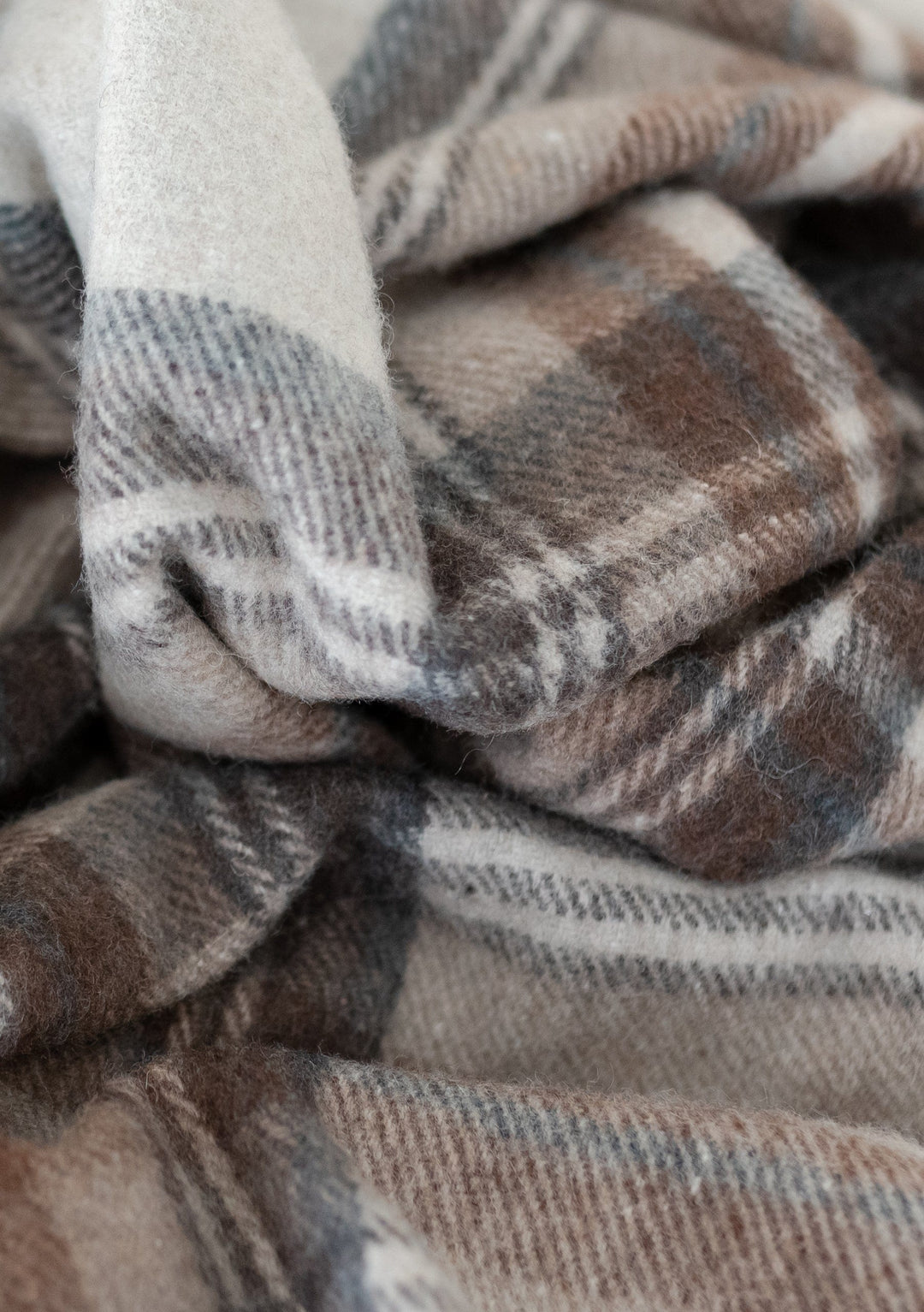 Couverture en laine recyclée en tartan Stewart Natural Dress